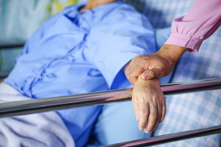 Descubren la relación entre demencia y estrés postraumático