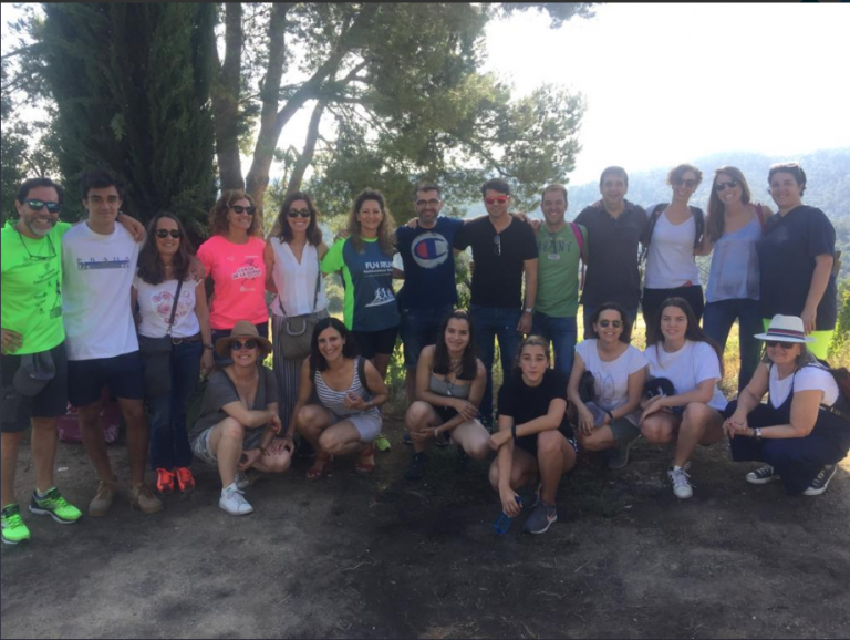 Los empleados de Otsuka y sus hijos realizan actividades de voluntariado en el centro de integración social y laboral Can Calopa