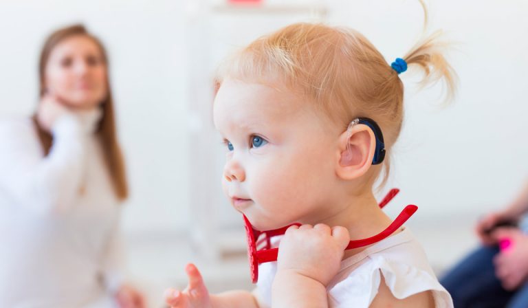 Niña con necesidades especiales