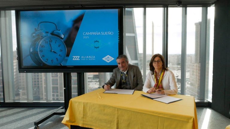 Metro y Alianza por el Sueño firman el acuerdo de colaboración.
